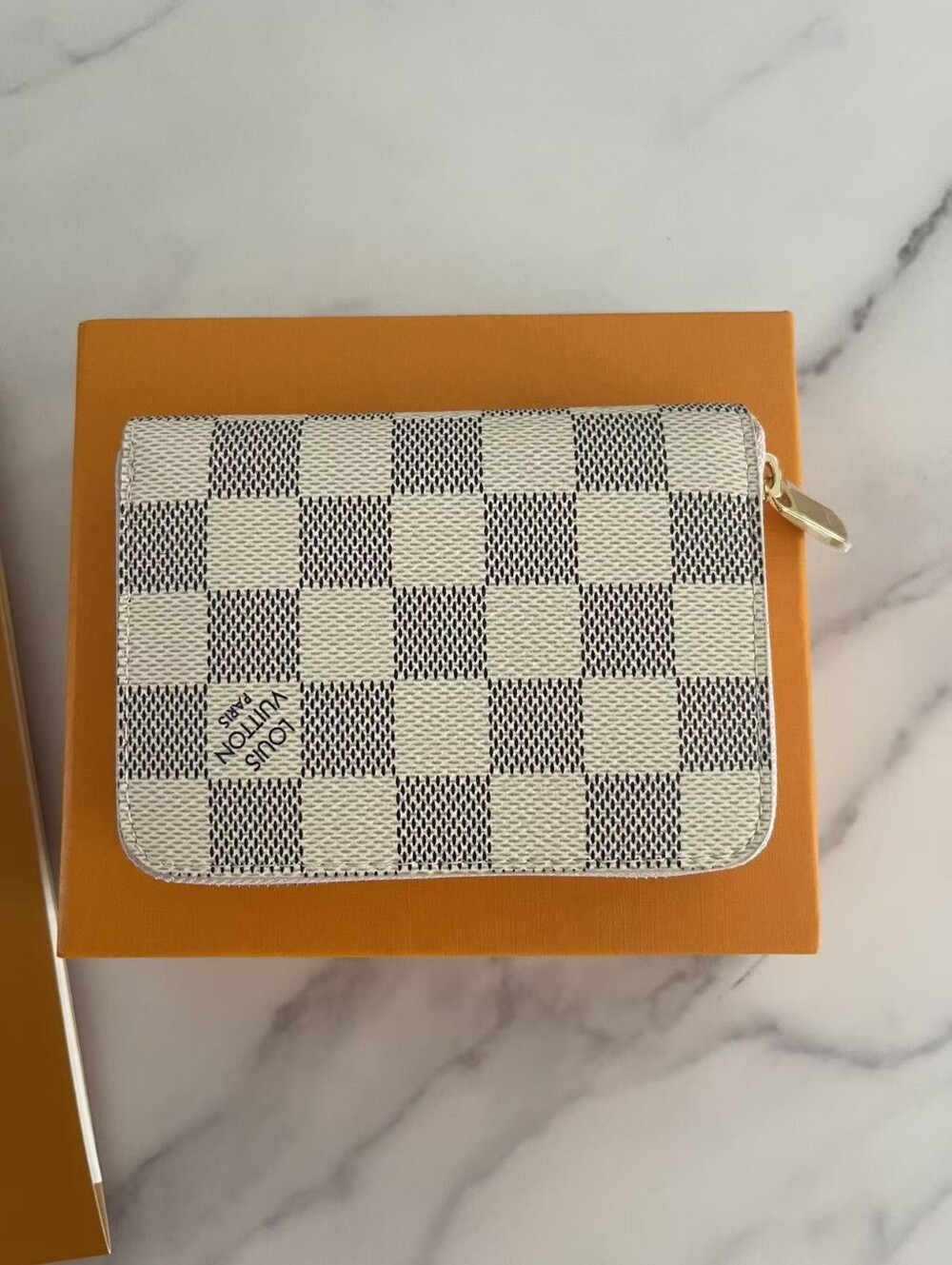 Louis Vuitton Zippy Coin Purse - Picture 2 of 10